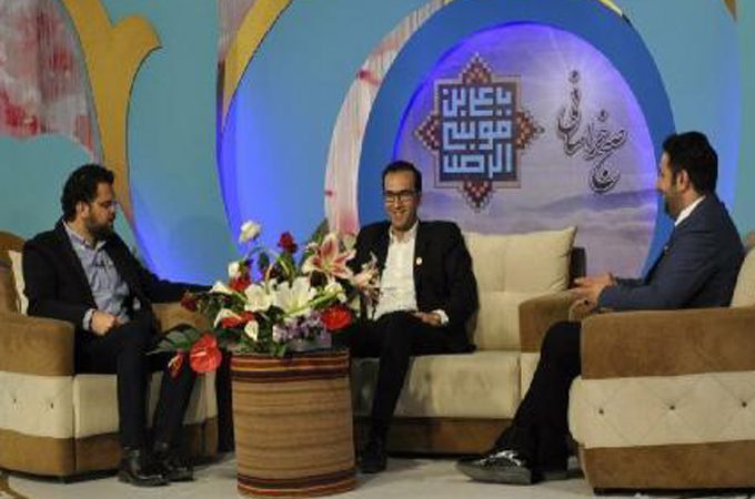Sincere conversation with the capable presenters of the live program of Sobh Khorasani